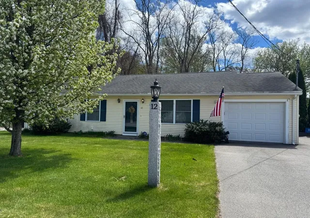 2nd image of 12 Adams Ave, Seabrook, NH 03874 | MLS# 5106893