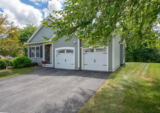 Photo 3 of Sale Pending at 38 Sagewood Dr, Pelham, NH 03076 | MLS# 5106895 | Listing updated on 2026-08-30