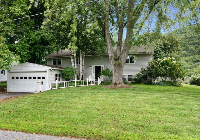 Photo 1 of Sale Pending at 205 Wantastiquet Dr, Brattleboro, VT 05301 | MLS# 5106903 | Listing updated on 2026-09-10