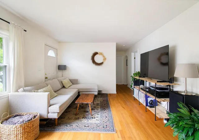 Photo 2 of Single family home for sale at 42 Hardy Ave, Burlington, VT 05408 | MLS# 5106914 | Listing updated on 2026-09-10