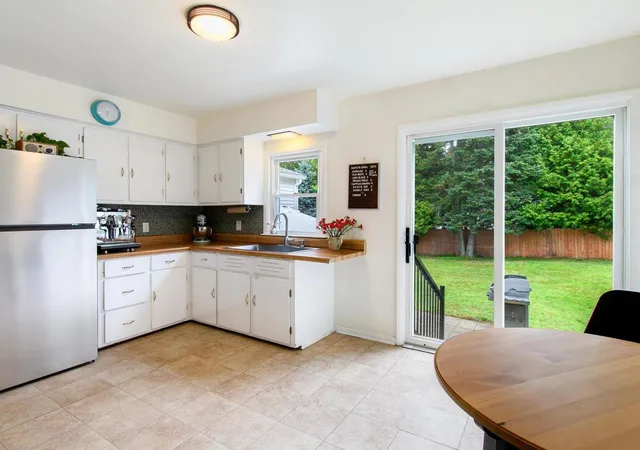 Photo 4 of Single family home for sale at 42 Hardy Ave, Burlington, VT 05408 | MLS# 5106914 | Listing updated on 2026-09-10