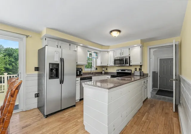3rd image of 149A Flagg Rd, Rochester, NH 03839 | MLS# 5106915
