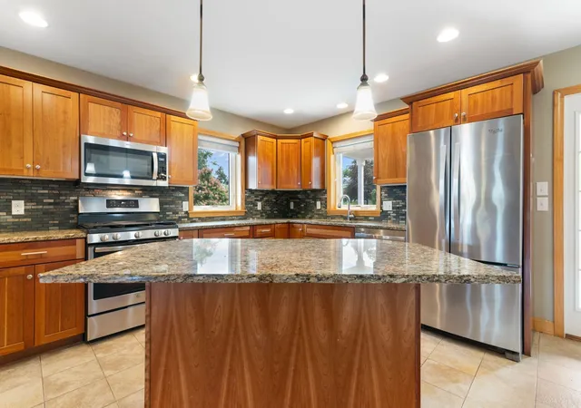 Photo 2 of Sale Pending at 171 Buttonwood Dr, Brattleboro, VT 05301 | MLS# 5106916 | Listing updated on 2026-09-09