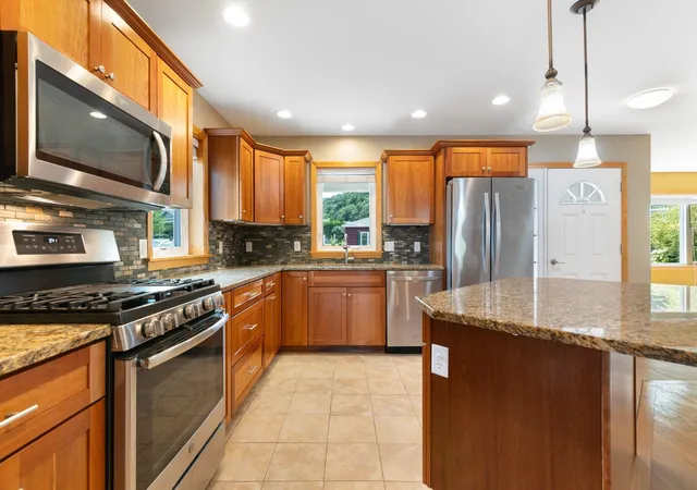 Photo 3 of Sale Pending at 171 Buttonwood Dr, Brattleboro, VT 05301 | MLS# 5106916 | Listing updated on 2026-09-09