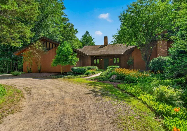 Photo 3 of Single family home for sale at 192 Vermont Route 100 Route, Weston, VT 05161 | MLS# 5106920 | Listing updated on 2026-09-01