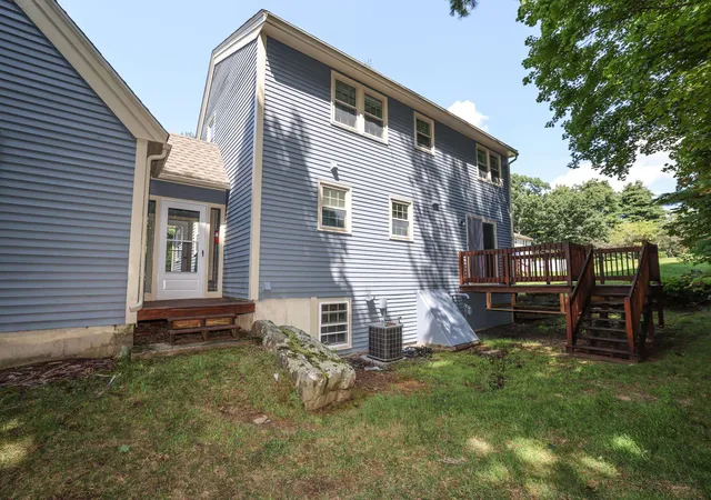 4th image of 212 Winding Pond Rd, Londonderry, NH 03053 | MLS# 5106925