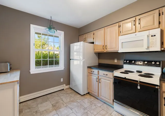 Photo 4 of Sale Pending at 12 Perkins Dr, Essex, VT 05452 | MLS# 5106930 | Listing updated on 2026-08-31
