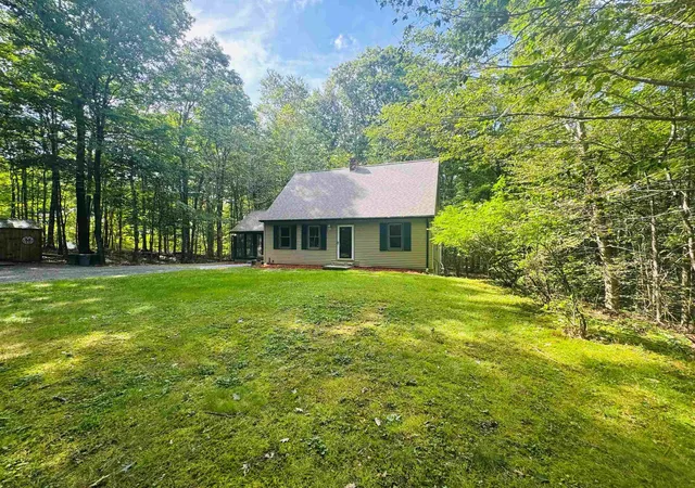 3rd image of 22 Shaker Farm S Rd, Marlborough, NH 03455 | MLS# 5106932