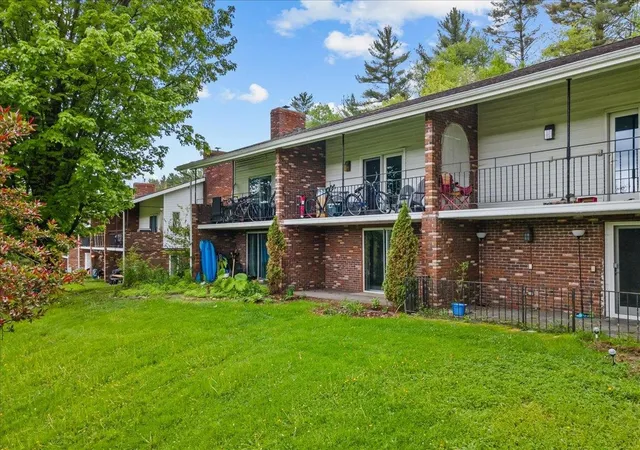 Photo 3 of Townhouse for sale at 60 Snowdrift Ln #C3, Stowe, VT 05672 | MLS# 5106934 | Listing updated on 2026-08-27