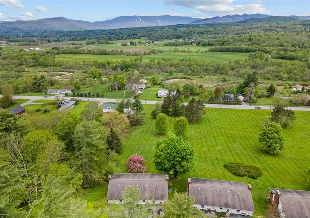 Photo 3 of Sale Pending at 60 Snowdrift Ln #C4, Stowe, VT 05672 | MLS# 5106935 | Listing updated on 2026-09-10