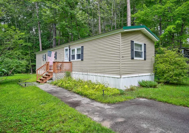 2nd image of 93 Eagle Ledge Loop, Conway, NH 03813 | MLS# 5106937