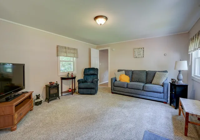3rd image of 93 Eagle Ledge Loop, Conway, NH 03813 | MLS# 5106937