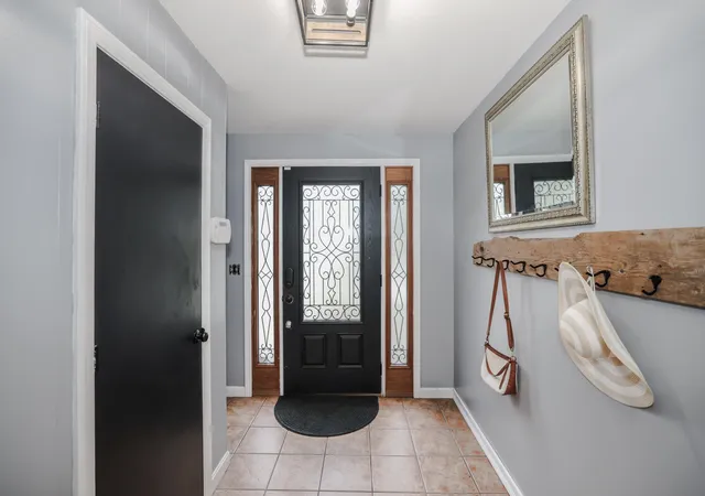 4th image of 28 Swan Ave, Bedford, NH 03110 | MLS# 5106943