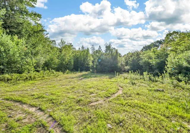 3rd image of 290 Pine Hill Rd, Wolfeboro, NH 03894 | MLS# 5106950