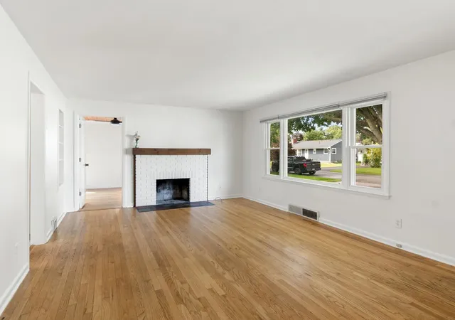 Photo 3 of Sale Pending at 12 Wealthy Ave, South Burlington, VT 05403 | MLS# 5106957 | Listing updated on 2026-09-04