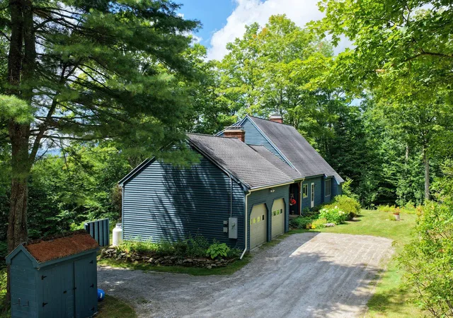 Photo 4 of Single family home for sale at 294 Dale Rd, Weston, VT 05161 | MLS# 5106961 | Listing updated on 2026-09-02