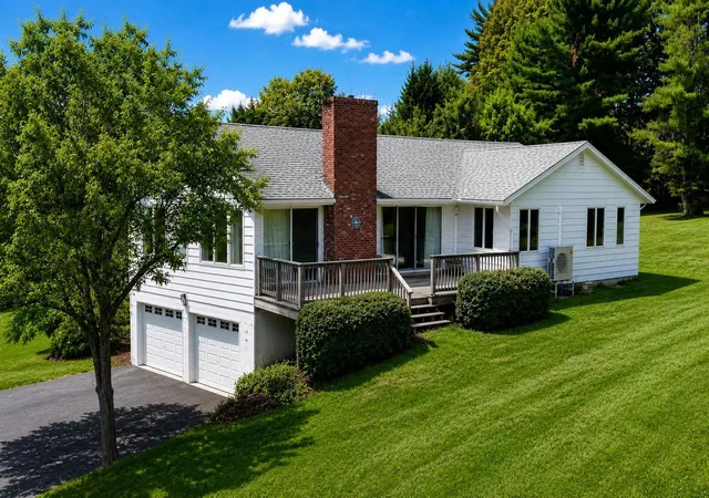 2nd image of 205 Sutton Rd, New London, NH 03257 | MLS# 5106968