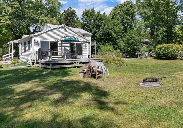 2nd image of 21 Wambeck Rd, Wolfeboro, NH 03894 | MLS# 5106982