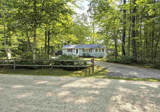 Photo 1 of Single family home for sale at 310 Robinhood Rd, Wakefield, NH 03830 | MLS# 5106989 | Listing updated on 2026-09-15
