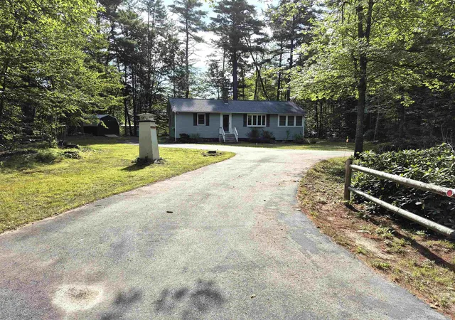 Photo 3 of Single family home for sale at 310 Robinhood Rd, Wakefield, NH 03830 | MLS# 5106989 | Listing updated on 2026-09-15
