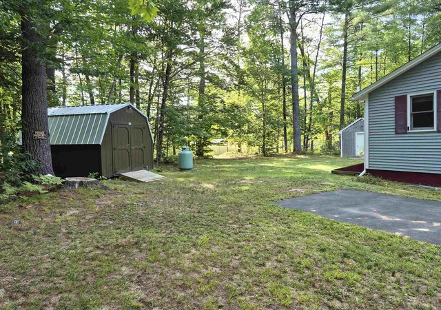 Photo 4 of Single family home for sale at 310 Robinhood Rd, Wakefield, NH 03830 | MLS# 5106989 | Listing updated on 2026-09-15