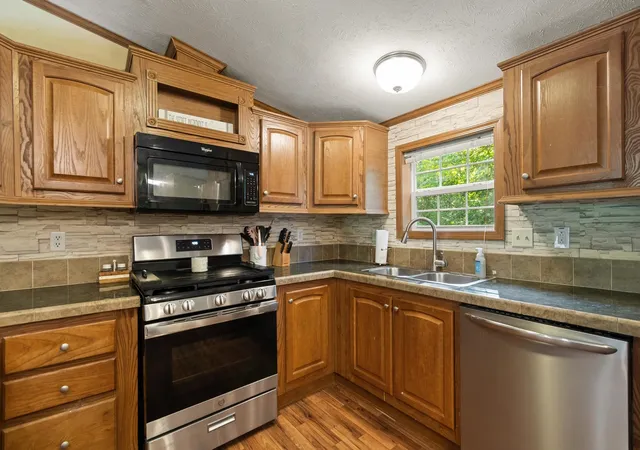 Photo 4 of Sale Pending at 1700 Highgate Rd, Highgate, VT 05459 | MLS# 5106991 | Listing updated on 2026-09-14
