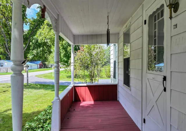 Photo 2 of Sale Pending at 729 North St, Brandon, VT 05733 | MLS# 5106998 | Listing updated on 2026-09-11