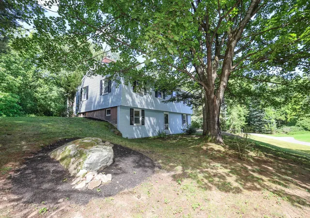 3rd image of 169 Bow Bog Rd, Bow, NH 03304 | MLS# 5107008