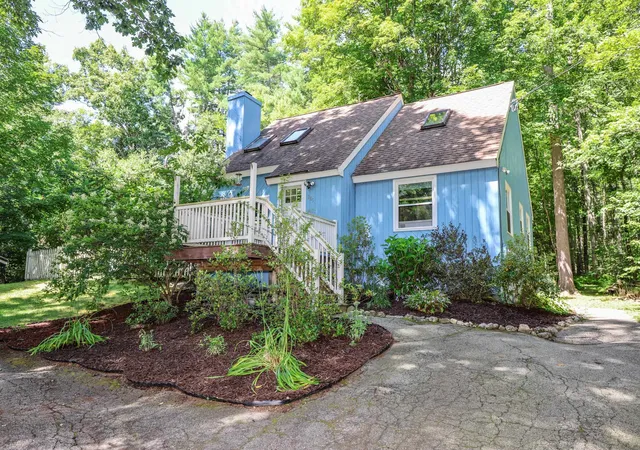 Photo 2 of Sale Pending at 285 Colby Rd, Weare, NH 03281 | MLS# 5107015 | Listing updated on 2026-08-31