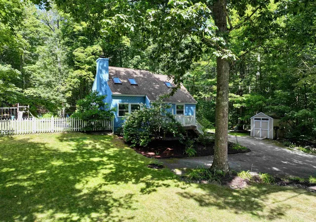 Photo 3 of Sale Pending at 285 Colby Rd, Weare, NH 03281 | MLS# 5107015 | Listing updated on 2026-08-31