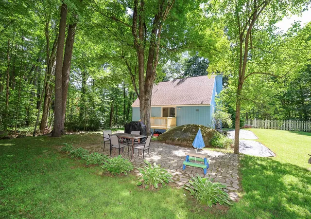 Photo 4 of Sale Pending at 285 Colby Rd, Weare, NH 03281 | MLS# 5107015 | Listing updated on 2026-08-31