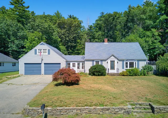 Photo 2 of Sale Pending at 127 Route 27 Route, Raymond, NH 03077 | MLS# 5107019 | Listing updated on 2026-09-03