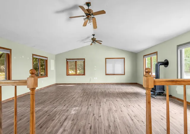 5th image of 162 Main St, Plaistow, NH 03865 | MLS# 5107023