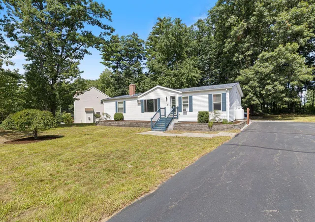Photo 2 of Sale Pending at 50 Pine Ave, Manchester, NH 03103 | MLS# 5107025 | Listing updated on 2026-09-01