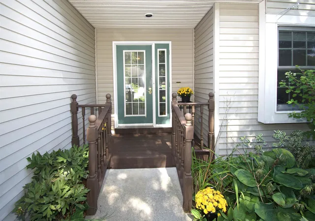 Photo 2 of Sale Pending at 37 Honeysuckle Ln, Williston, VT 05495 | MLS# 5107040 | Listing updated on 2026-08-31
