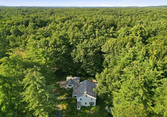 2nd image of 3 Northrup Dr, Brentwood, NH 03833 | MLS# 5107045