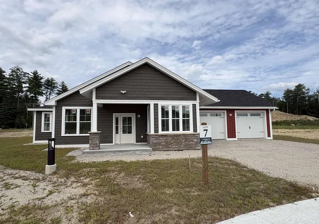 1st image of 61 Whispering Pines Pl Pl #Unit 7, Conway, NH 03860 | MLS# 5107047