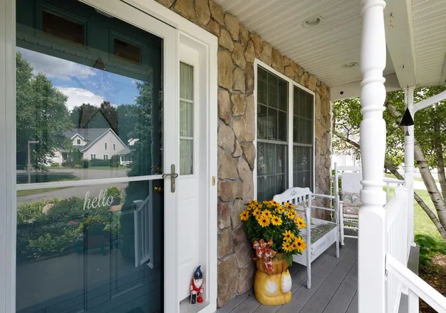 3rd image of 23 Arbor Cir #23, Litchfield, NH 03052 | MLS# 5107048