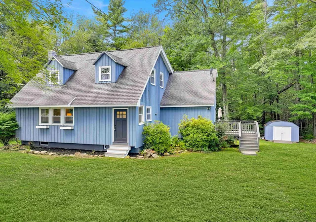 2nd image of 20 Mountain Rd, Epsom, NH 03234 | MLS# 5107051