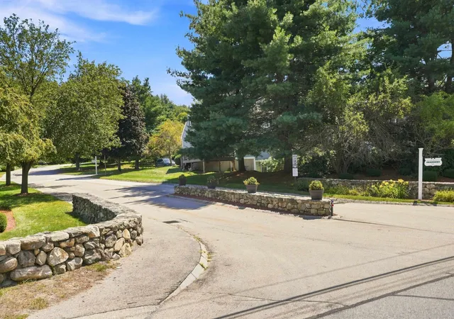 38th image of 11 Meadowview Cir, Nashua, NH 03062 | MLS# 5107055