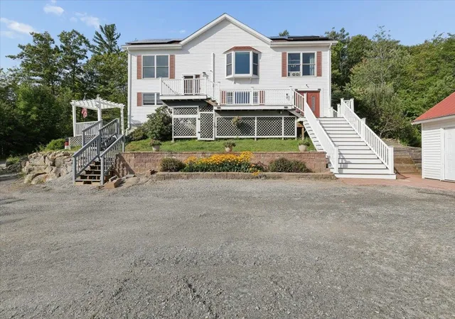 2nd image of 10 Plum Ave, Gilmanton, NH 03237 | MLS# 5107056