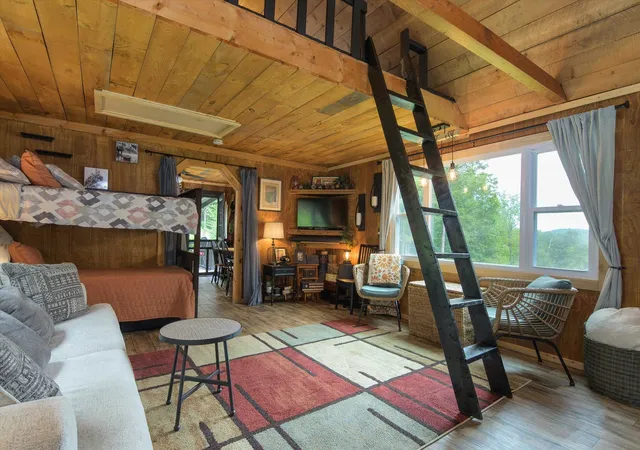 Photo 4 of Single family home for sale at 991 Old Post Rd, Bradford, VT 05033 | MLS# 5107062 | Listing updated on 2026-08-28