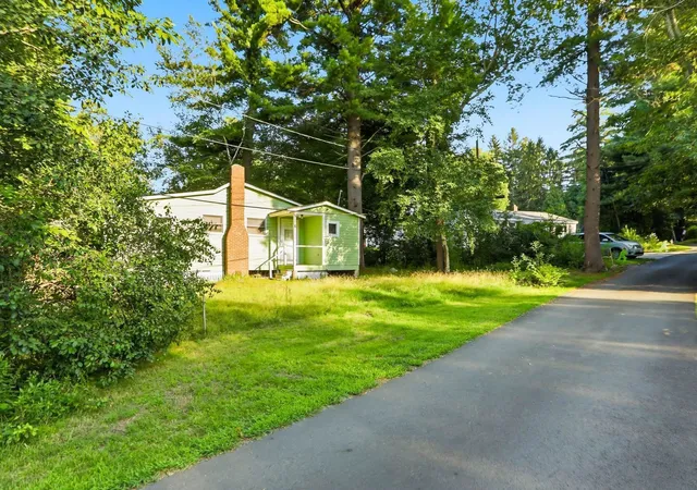 5th image of 6 Cross St, Windham, NH 03087 | MLS# 5107071