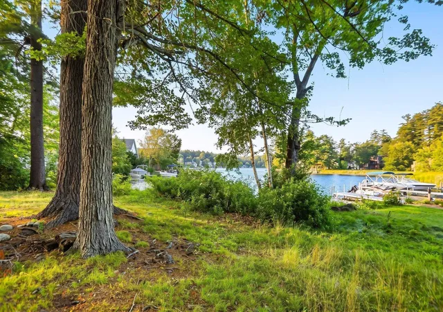 3rd image of 8 Cross St, Windham, NH 03087 | MLS# 5107072