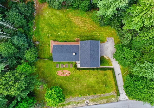 3rd image of 7 Twin St, Windham, NH 03087 | MLS# 5107088