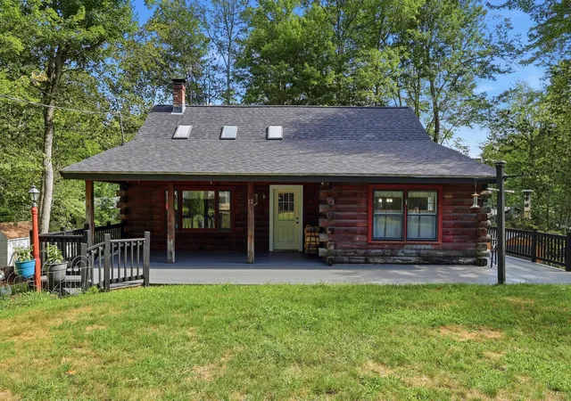 1st image of 12 Pine Rd, Middleton, NH 03887 | MLS# 5107089
