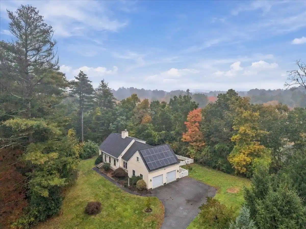 Photo 1 of Sale Pending at 770 Mammoth Rd, Pelham, NH 03076 | MLS# 5107097 | Listing updated on 2026-10-20