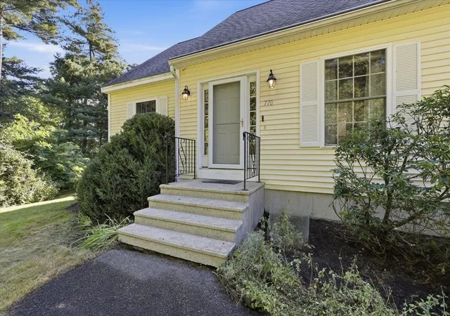 Photo 3 of Single family home for sale at 770 Mammoth Rd, Pelham, NH 03076 | MLS# 5107097 | Listing updated on 2026-10-07