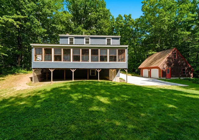 Photo 3 of Sale Pending at 17 Fordway Rd, Raymond, NH 03077 | MLS# 5107103 | Listing updated on 2026-09-02