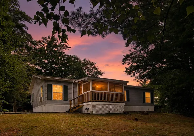 18th image of 59 Annis Dr, Gilford, NH 03249 | MLS# 5107110